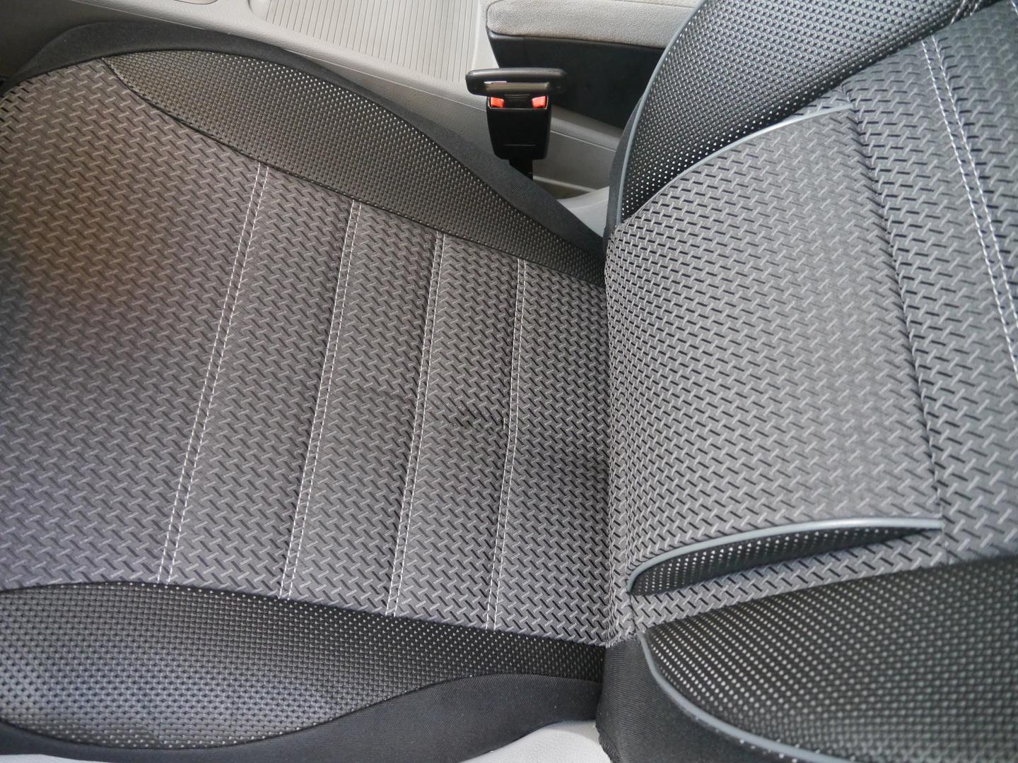 Sitzbezüge passend für VW Passat (Model: Pilot - Farbe: Grau)